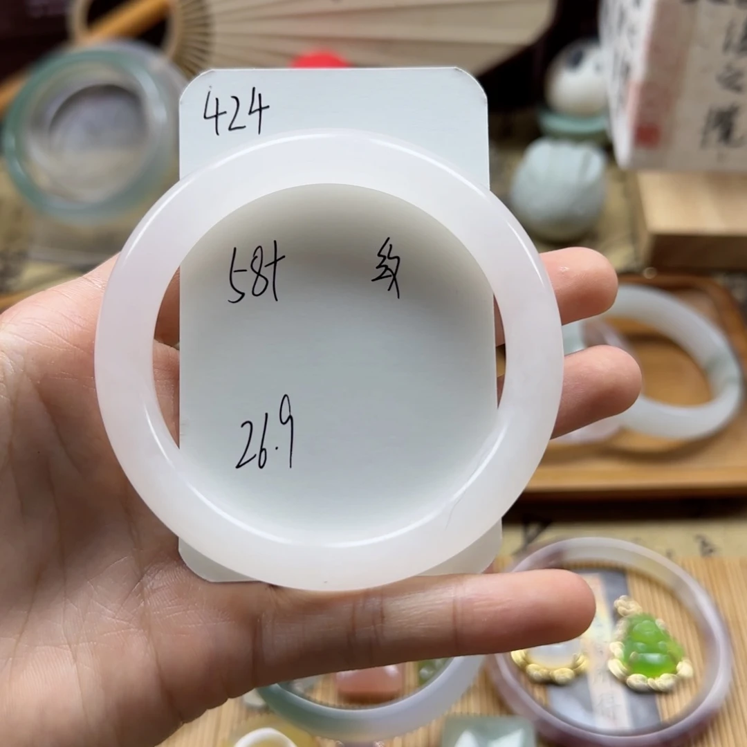 石英质玉手镯未镶嵌424