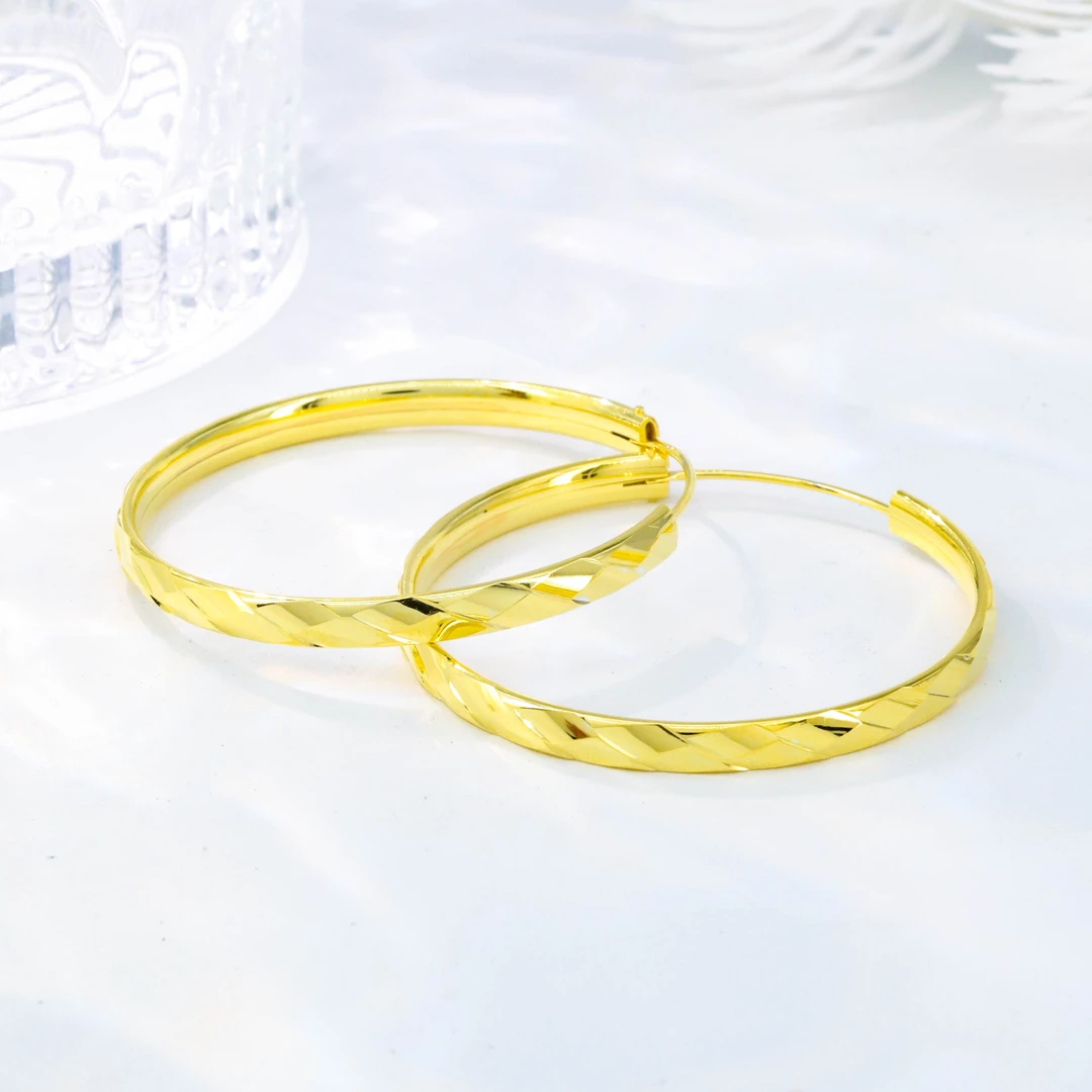 鸣钻国际 925银耳饰 【MZ】925银大耳圈女款车花菱格气质耳圈 YE734