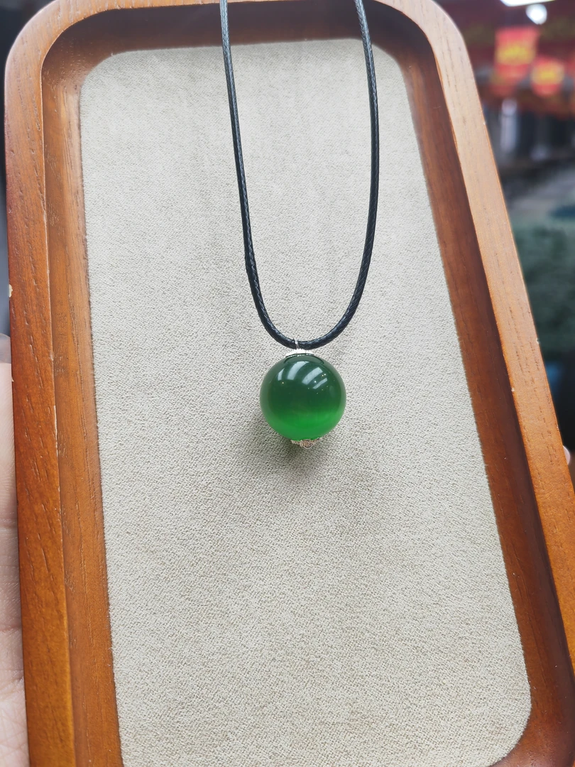 5A级新疆高级冰猫眼转运珠锁骨坠