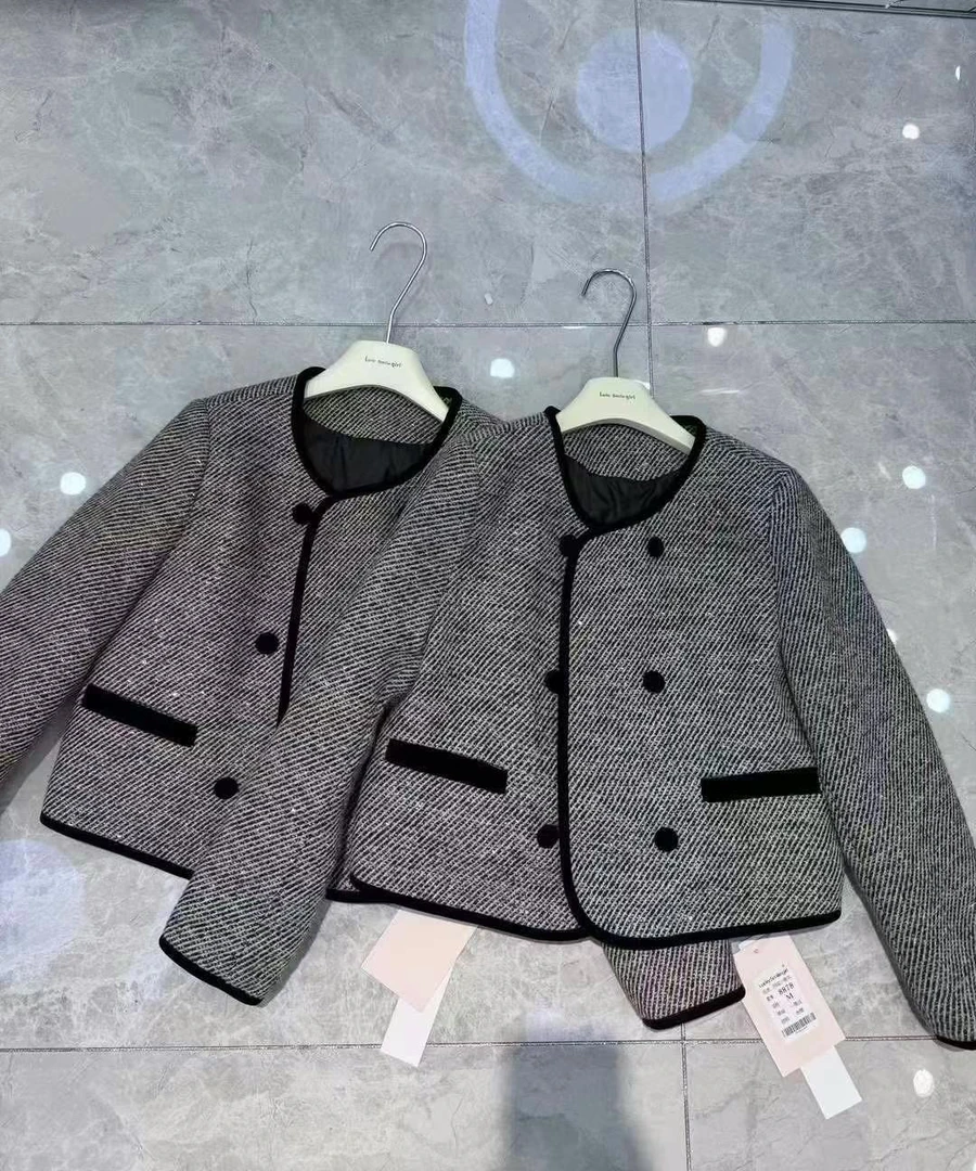 爆款小香风羽绒外套