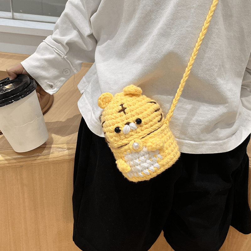 儿童包包男童针织毛线老虎包女孩宝宝可爱手工编织迷你斜挎零钱包