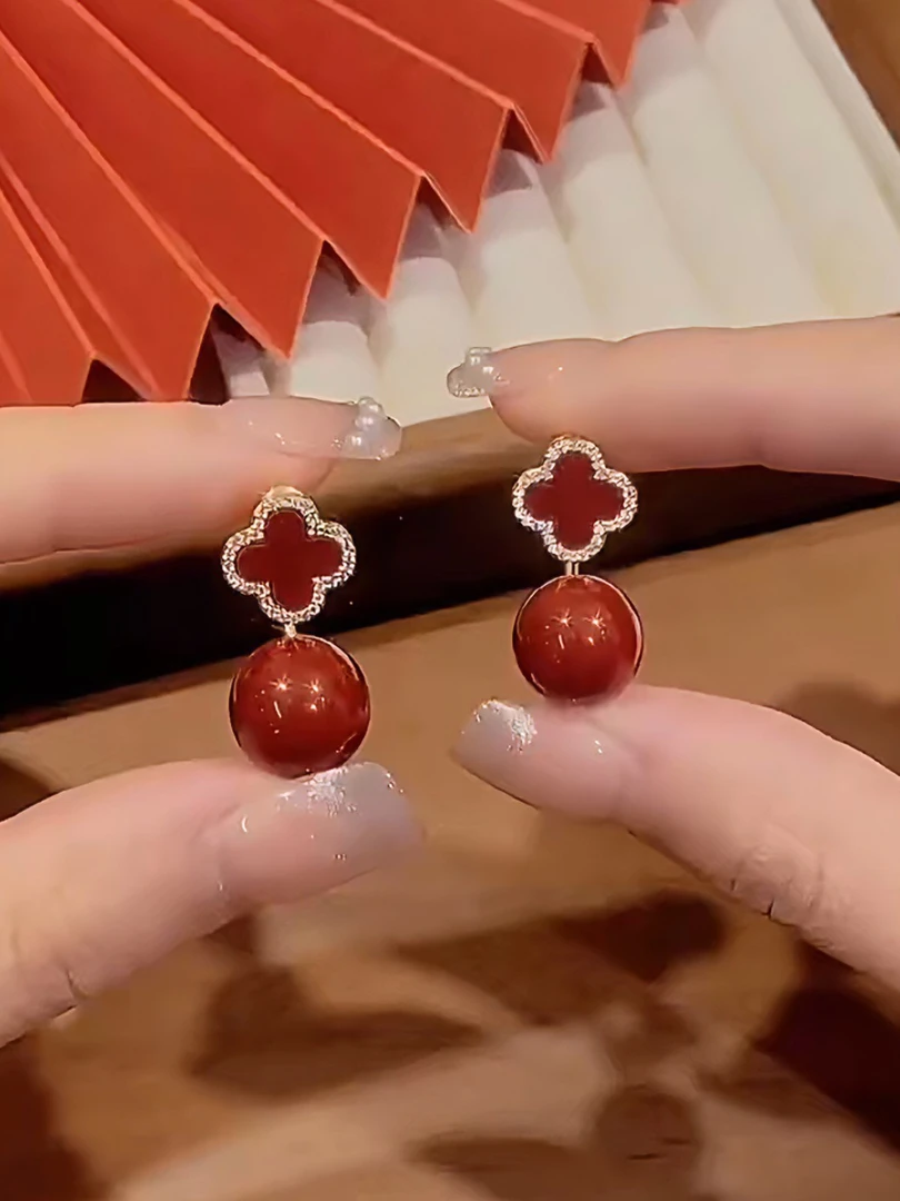 铜合金耳饰 一款两戴四叶草耳钉女新款秋冬耳环高级感轻奢耳饰ins