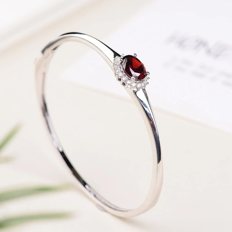 925银石榴石手镯轻奢简约款F0001-1