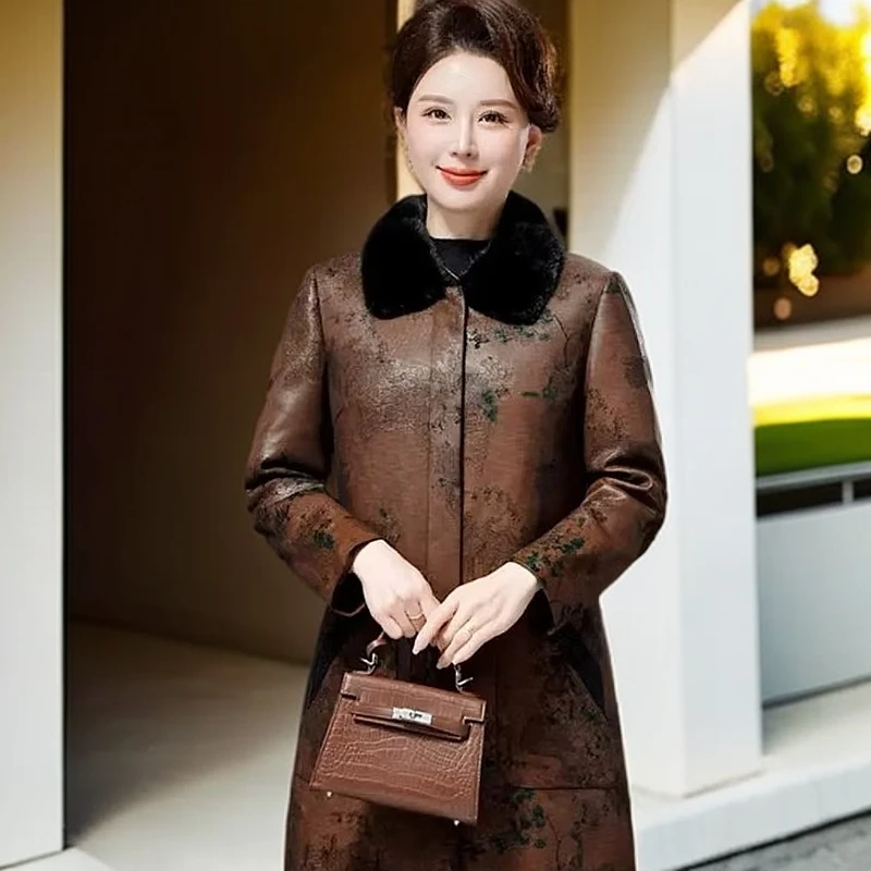 24年新款 中老年妈妈款水貂领 高端中长款洋气轻奢冬季气质外套