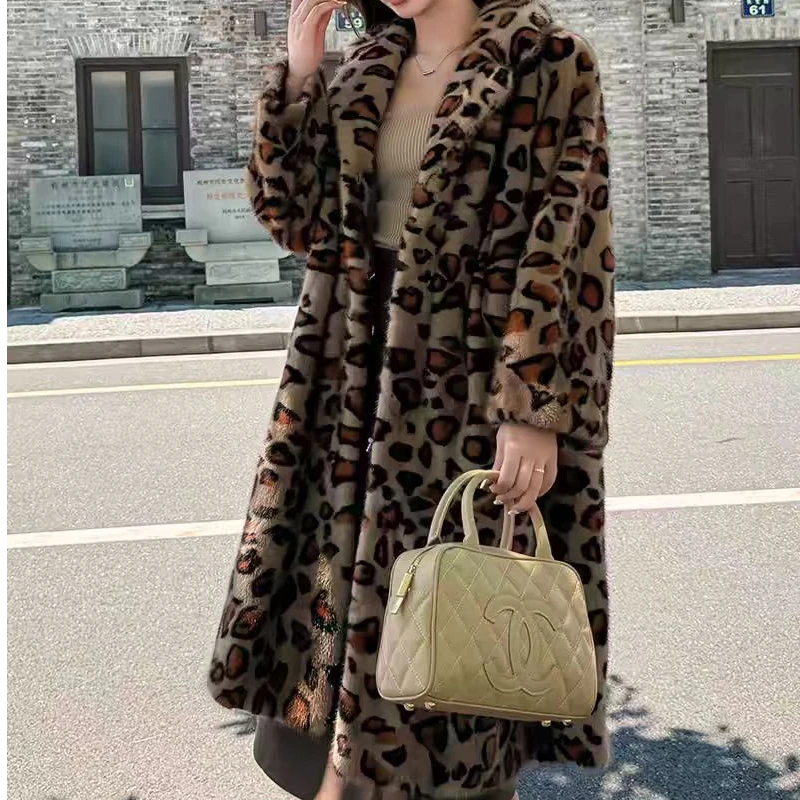 25年新款 水貂领轻奢高端环保休闲（过款）休闲时尚冬季设计师外套