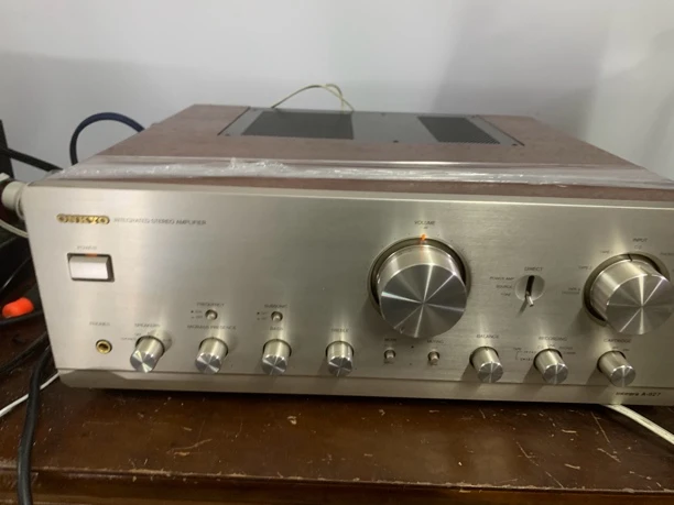 9新  ONKYO927纯功放机，100伏电压，不包邮