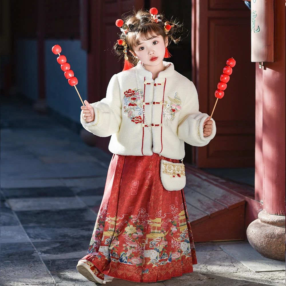 小虎帕蒂冬款女童保暖汉服中式小鹿亭台楼阁刺绣上衣马面裙套装