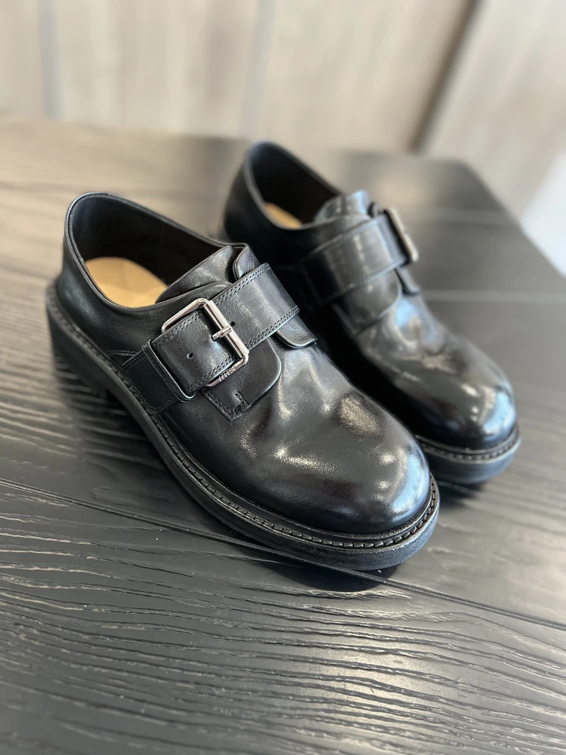 新款英伦风复古圆头厚底搭扣牛皮秋冬超舒适乐福鞋真皮黑色经典