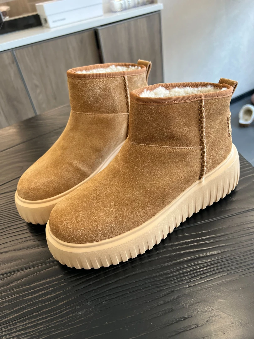 新款饼干厚底雪地靴超保暖舒适休闲风中筒冬季女靴高帮加绒短筒