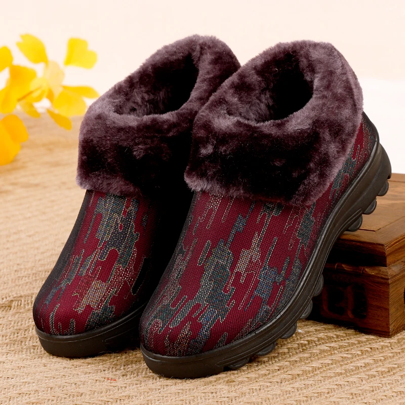 冬季防滑老人布鞋中老年棉鞋加绒加厚保暖软底北京奶奶老太太妈妈