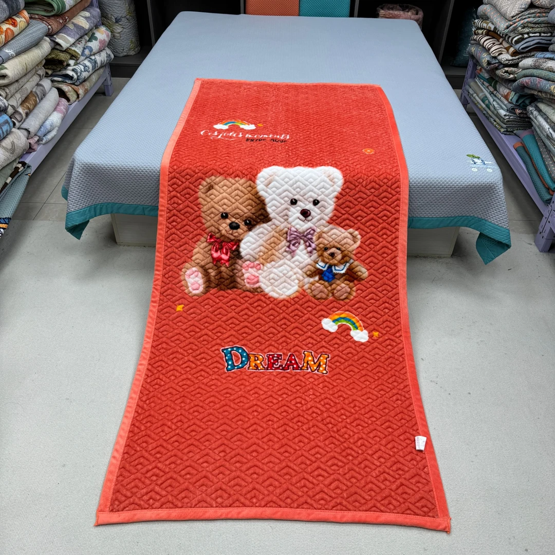 三只小熊90*200cm云貂绒床盖加厚加密秋冬季沙发垫学生宿舍床垫