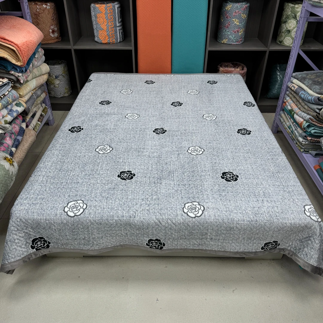 小香灰 宝宝绒床盖加厚秋冬款牛奶绒床毯保暖防滑款过冬神器