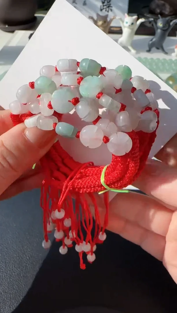 【闪购商品】翡翠颈饰未镶嵌多样性发其一有瑕疵不挑不选