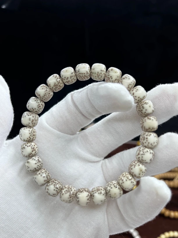 海南籽 石玉料骨瓷白