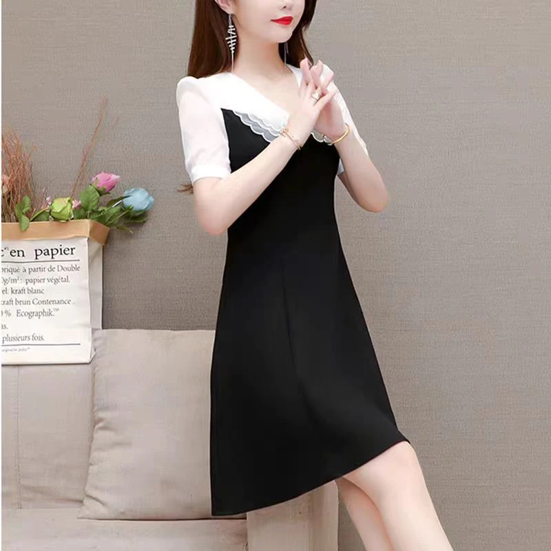 蕾丝气质洋气时尚小黑裙黑色法式修身拼接女装连衣裙遮肚收腰百搭