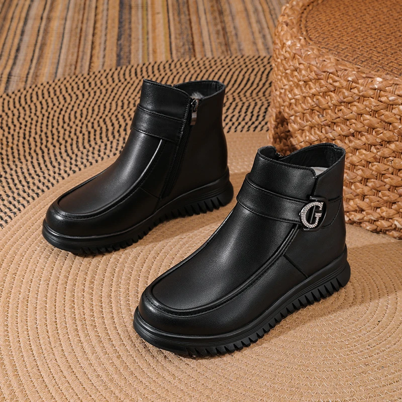 真皮羊毛女士短靴加厚绒平底软底防滑妈妈棉鞋中老年棉鞋皮鞋