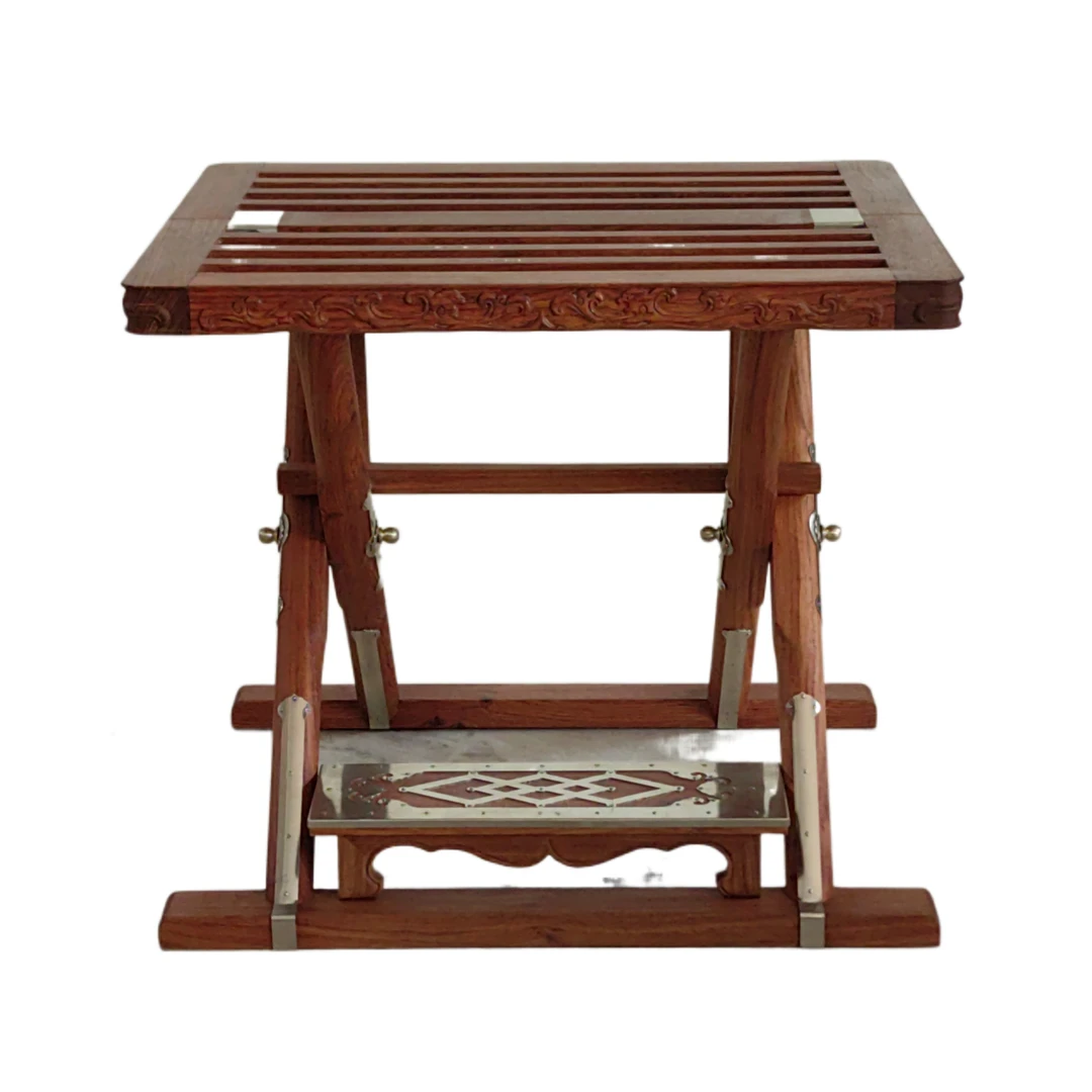 座具类的马扎，又称交杌踏床，是一款可折叠式凳子，