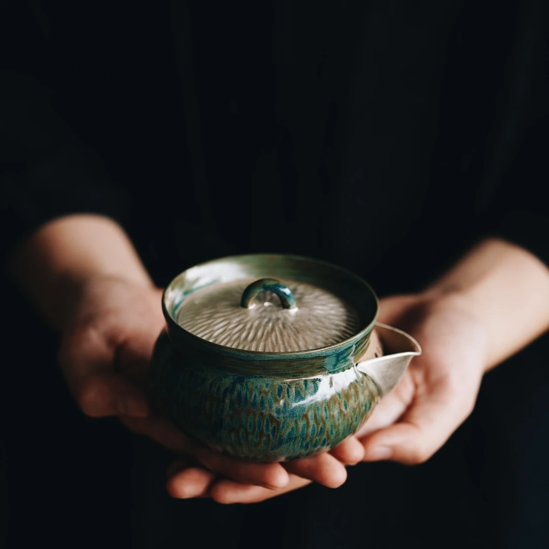 予御-高端茶器茶生活-梵汝银装素裹-官绿釉-隐士宝瓶壶150ML