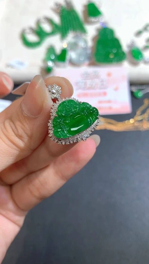 【闪购商品】翡翠吊坠(不含链)18K金镶嵌A147|9800