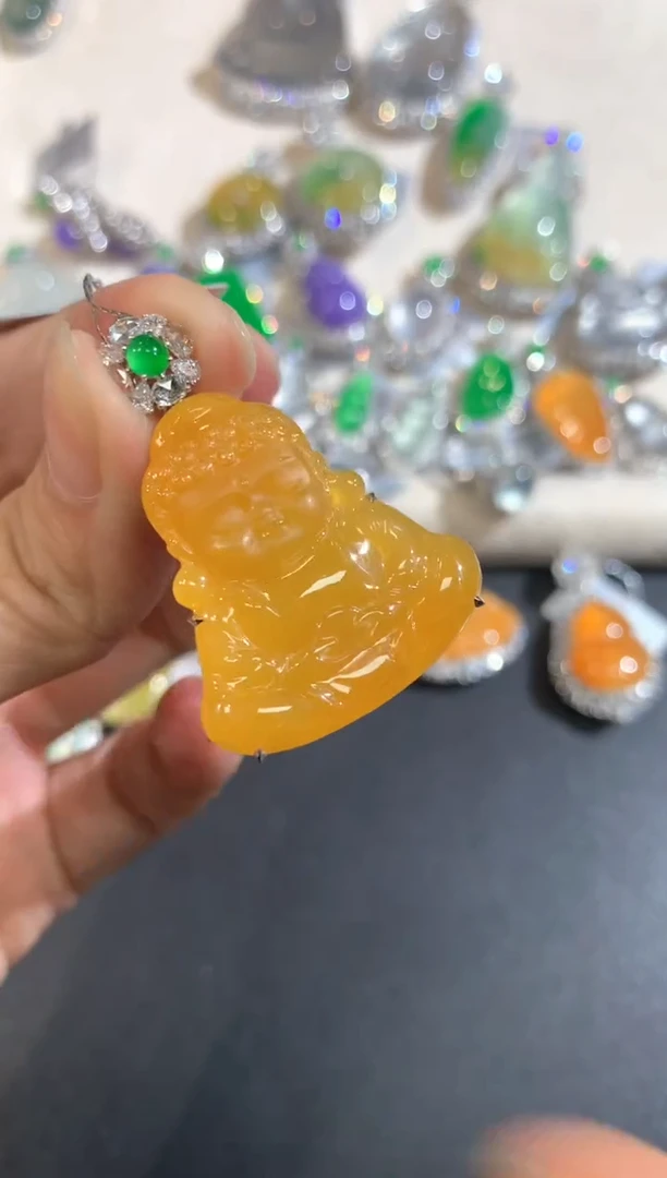 【闪购商品】翡翠吊坠(不含链)18K金镶嵌A205|29800