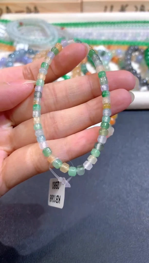 【闪购商品】翡翠手串未镶嵌A184|1800