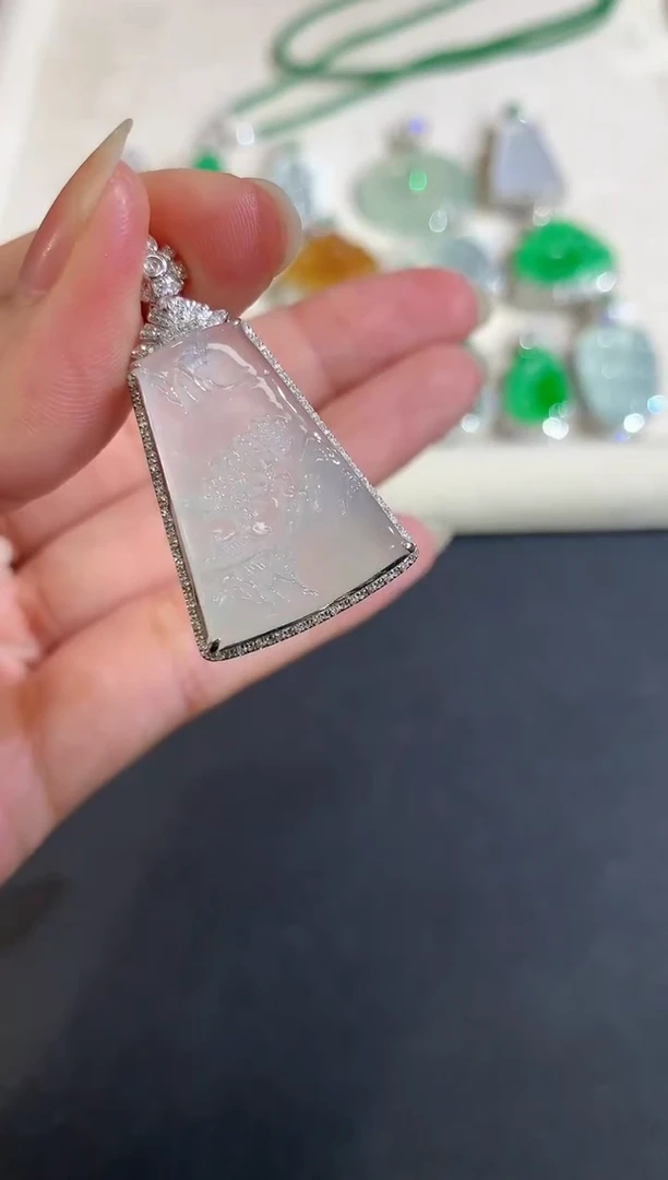 【闪购商品】翡翠吊坠(不含链)18K金镶嵌A479|4980