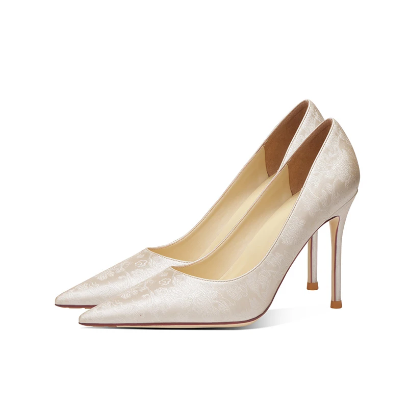 新中式国旗袍高跟鞋女细跟2025春夏新款时尚刺绣贵气白搭尖头单鞋