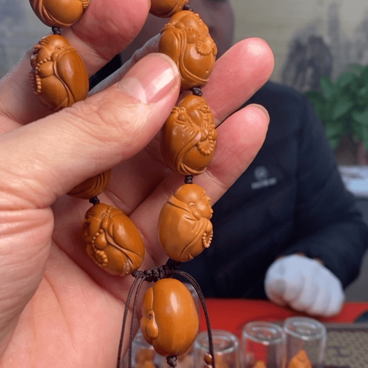 【闪购商品】橄榄核雕李*新