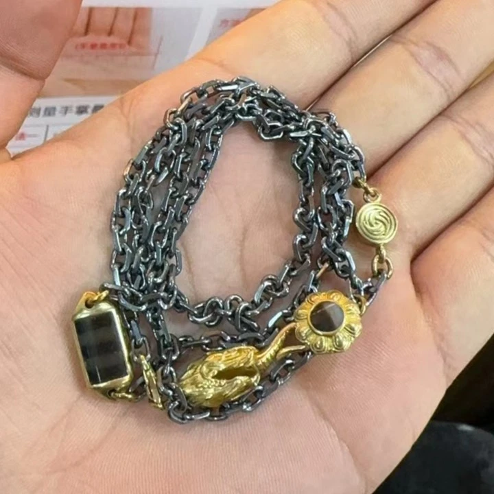 1590天铁玛瑙项链