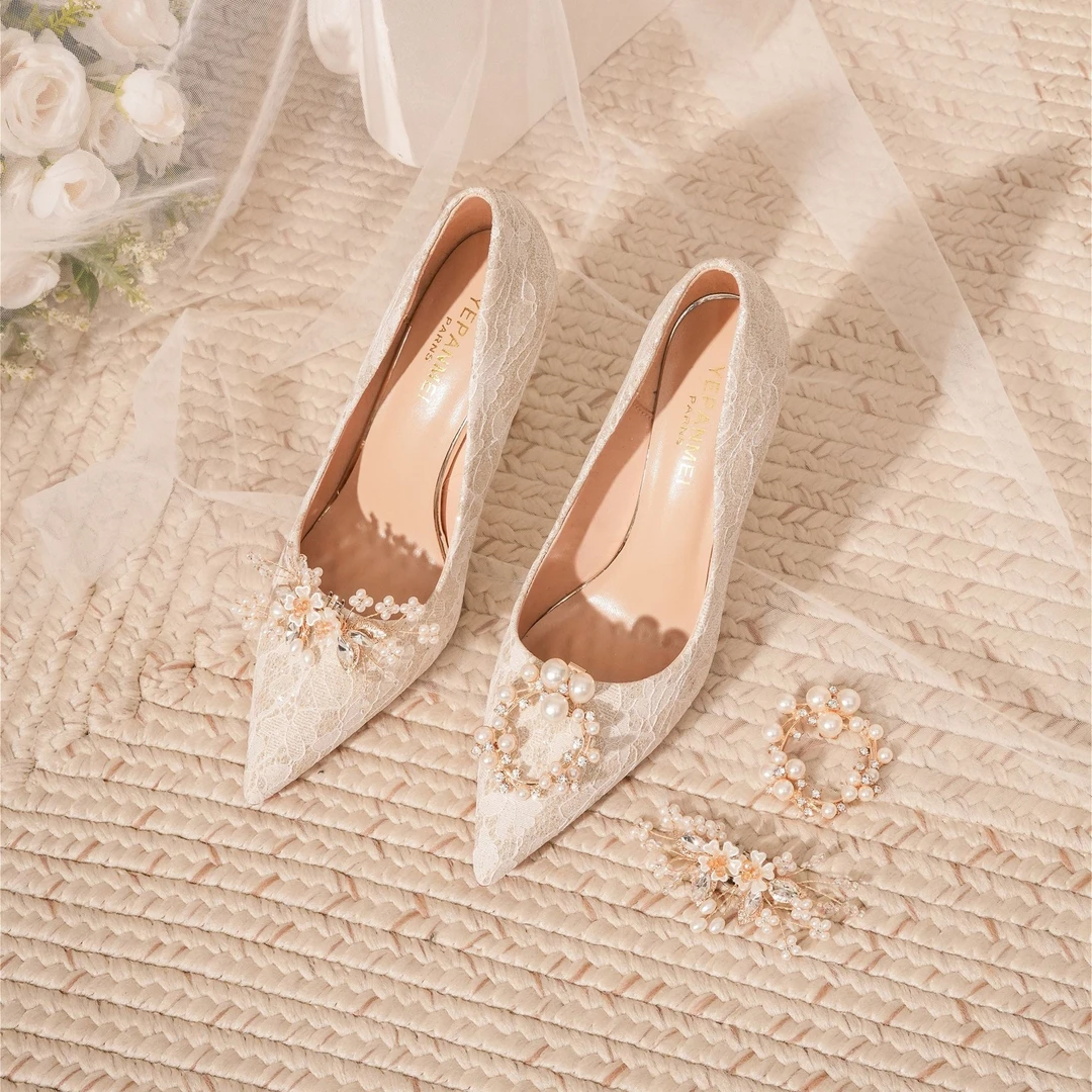 【两穿】新款百搭高跟鞋女细跟不累脚尖头婚纱秀禾服水晶新娘鞋单鞋