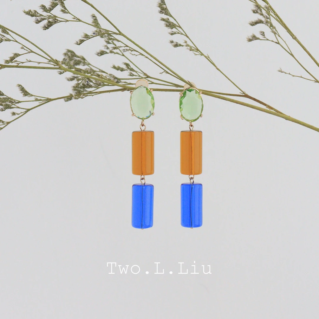 铜合金耳饰 度假风耳环女高级水晶玻璃耳坠气质夸张