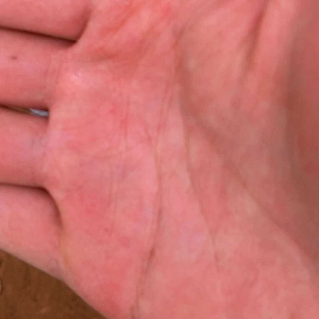 Z****霞哈哈哈哈奶不退不换