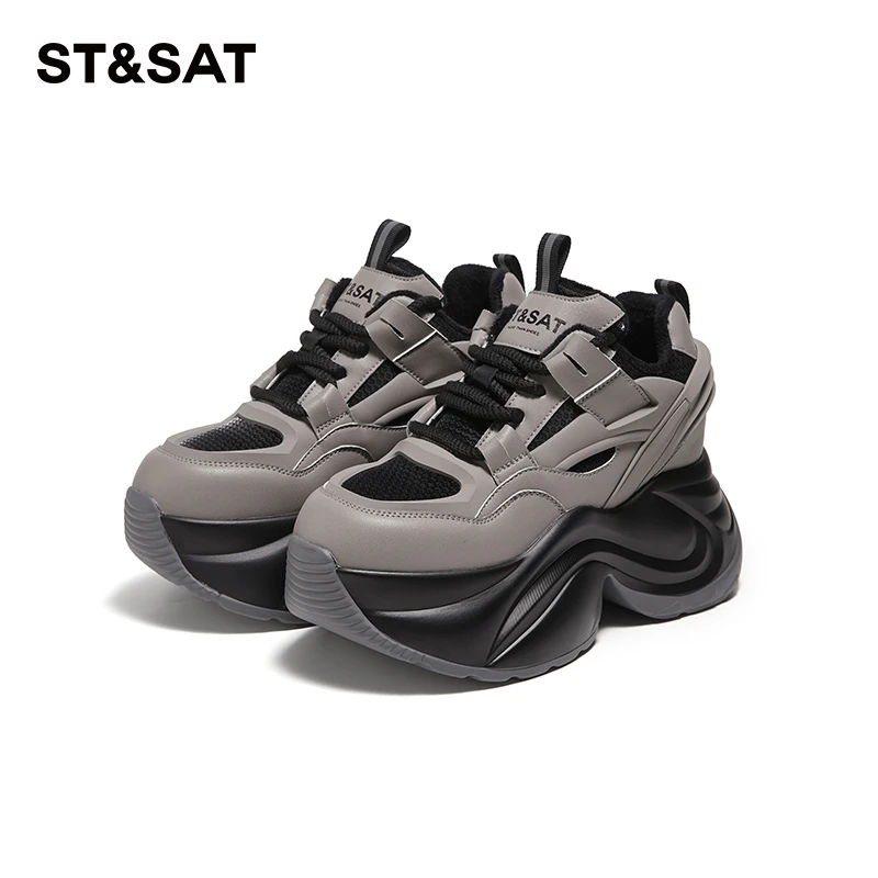 星期六女鞋复古秋季圆头软底系带旅游厚底潮流百搭户外运动休闲鞋