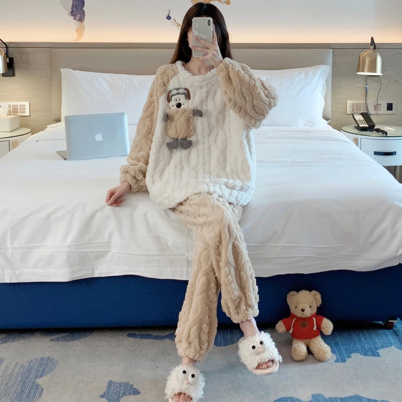 秋冬季睡衣女生高级感保暖加厚浅棕珊瑚绒法兰绒可外穿家居服套装