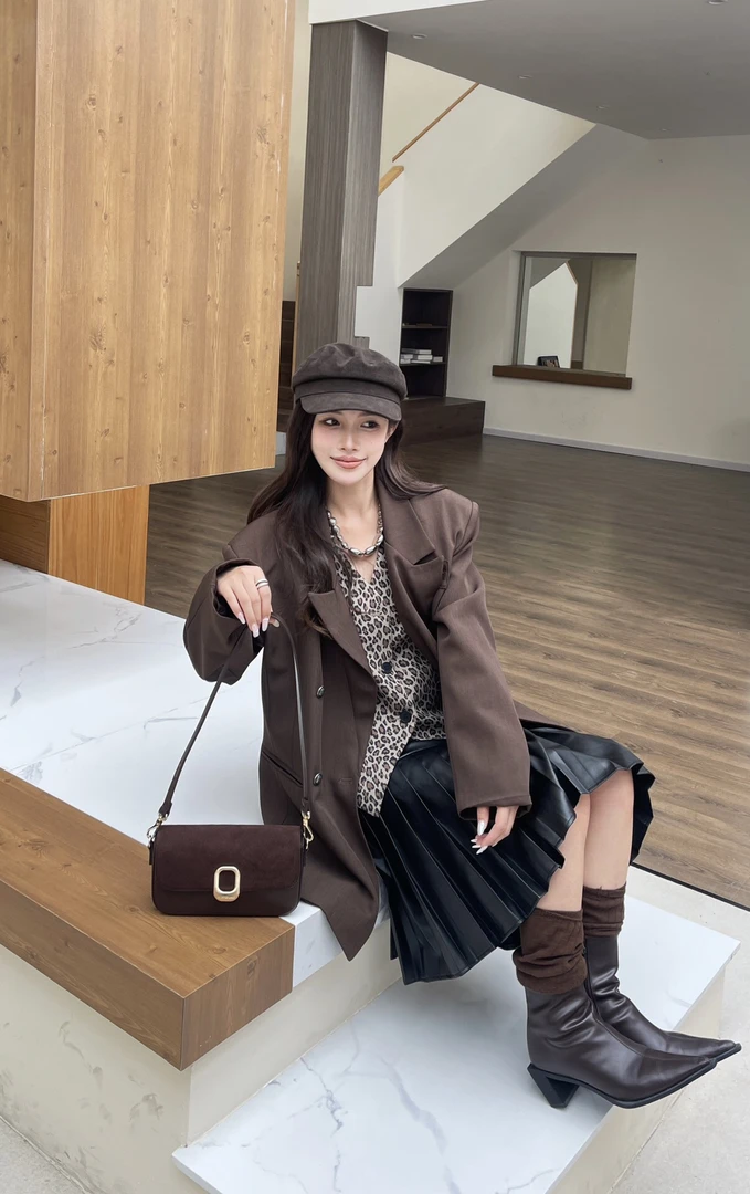 【MOXIBG】新款磨砂真皮小方包高级感精致锁扣单肩腋下包通勤斜挎包