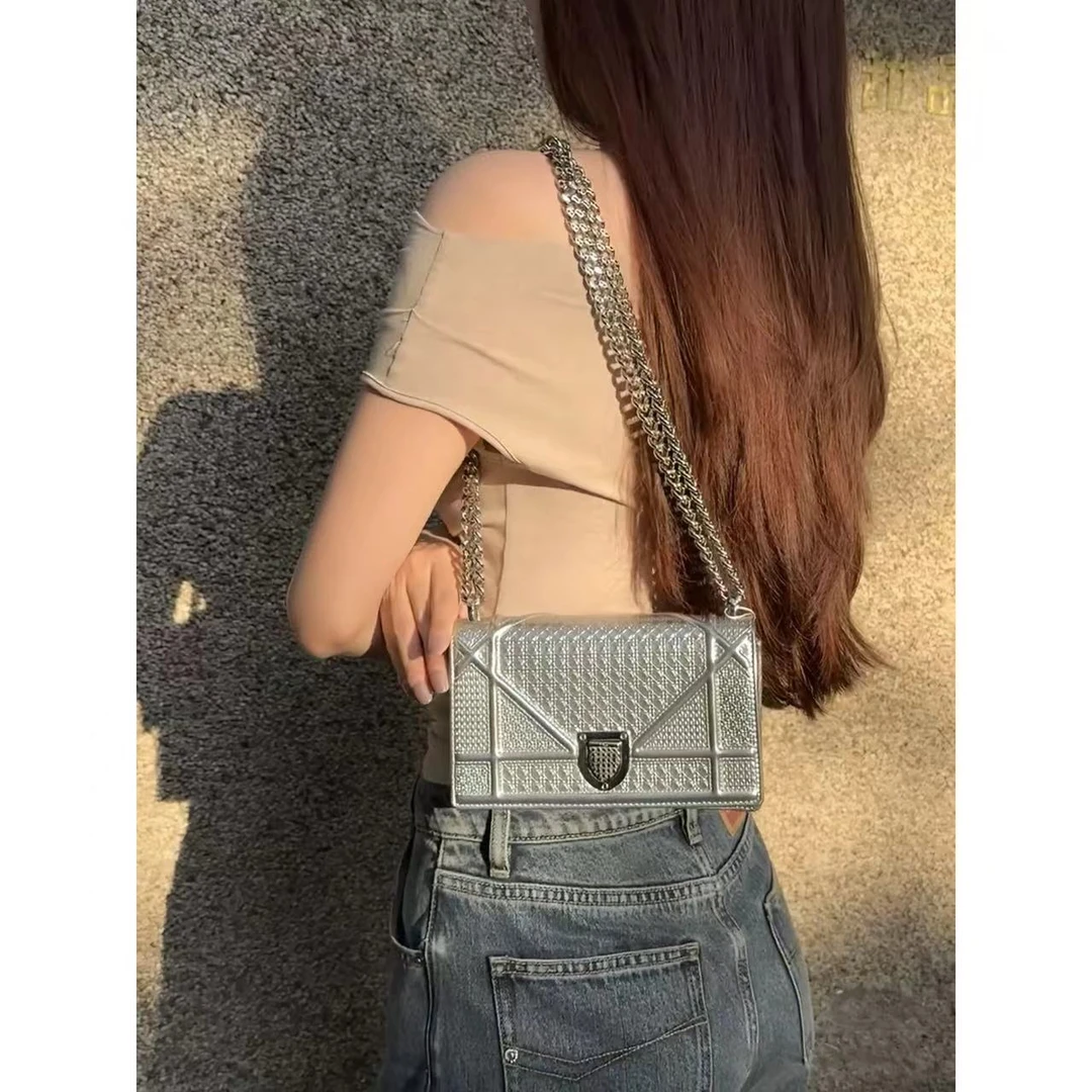95新 DIOR/迪奥 肥肥中古/迪奥 Dior/盾牌斜跨包百搭