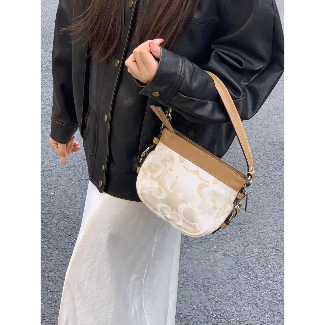95新 COACH/蔻驰 肥肥中古/单肩包