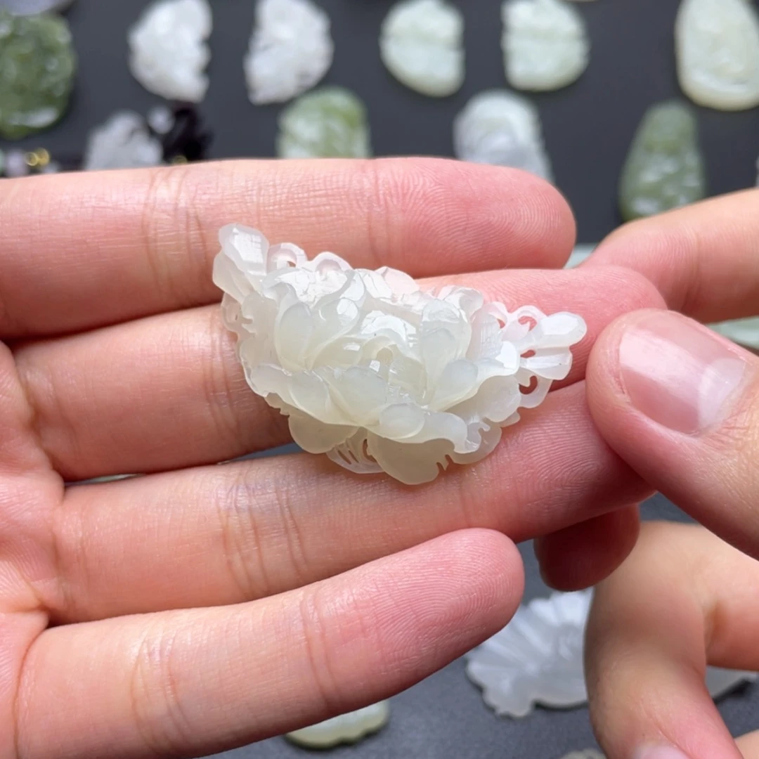 【闪购商品】和田玉颈饰未镶嵌莹*莹