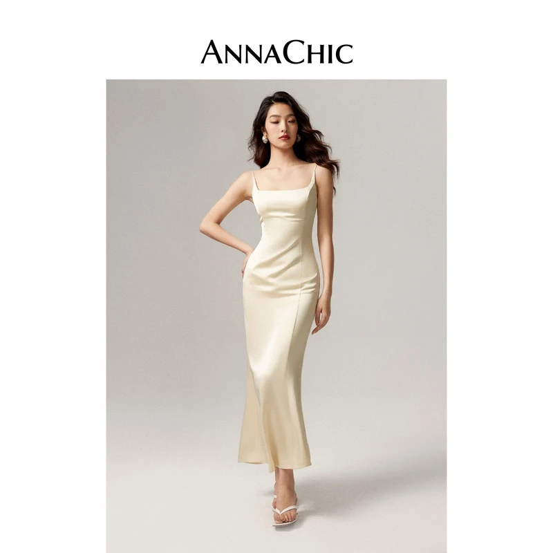 ANNACHIC蓝色性感吊带连衣裙女夏季新款小众气质收腰显瘦缎面长裙