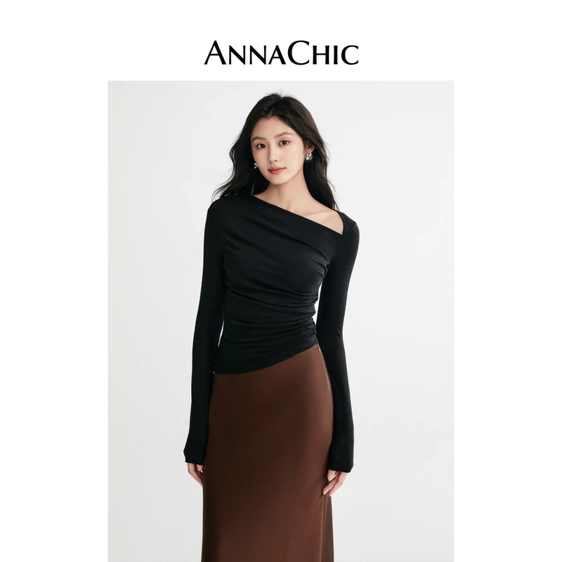 ANNACHIC黑色斜肩T恤女秋季新款不规则褶皱设计感薄款天丝上衣