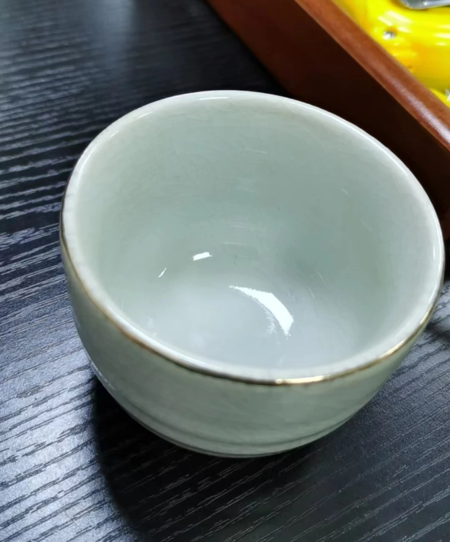 带款单杯
