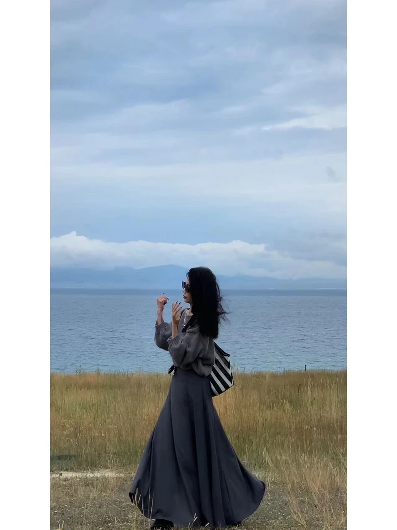 二静子 极简约静奢（天花板）格雷系满满高级质感半身裙HG8996