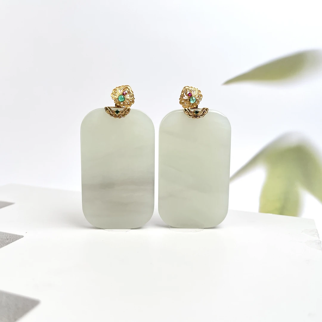 玉美人菲菲/18K和田玉无事牌59*29mm吊坠~多样性发一