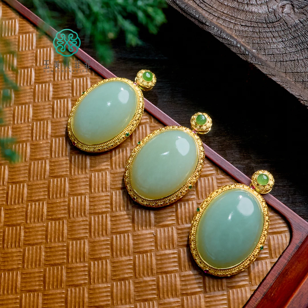 珠光宝气~和田玉全包蛋面约44*32mm吊坠~多样性发一