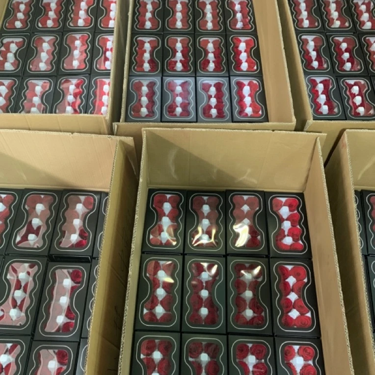 永生玫瑰  厂家直销 颜色丰富  可现场选货