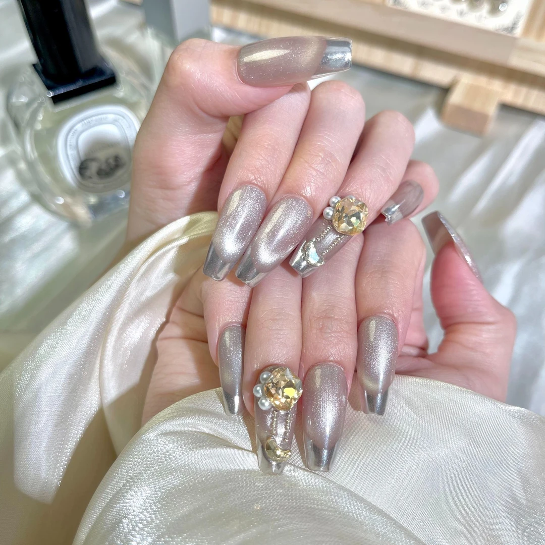 「梦巴黎」BLINGFAIRY纯手工穿戴式美甲香槟金色显白气质爆闪猫眼