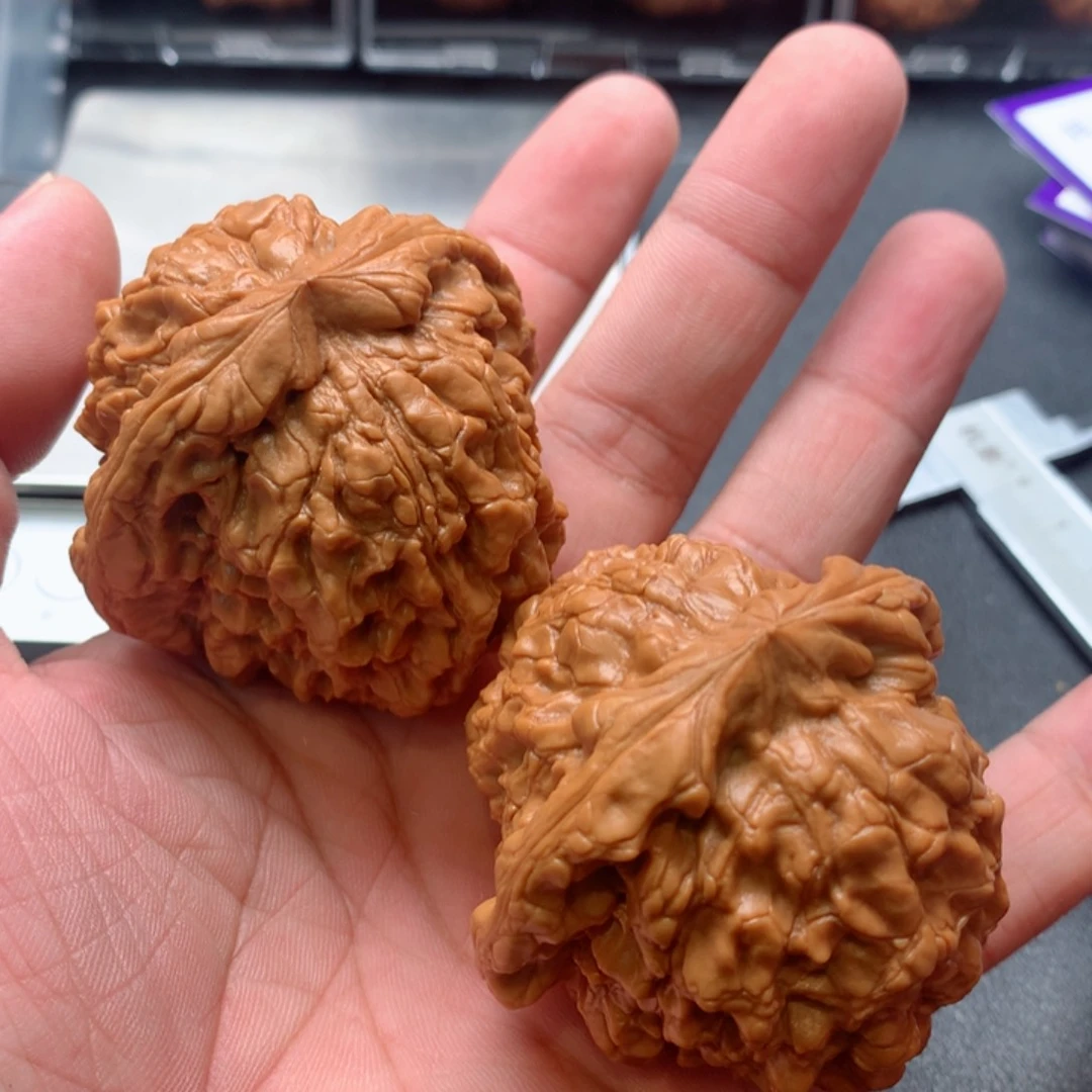 文玩核桃吊坠龙鼎