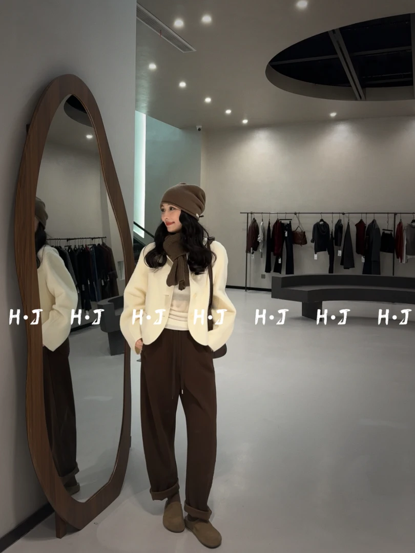 【 H·J 】“白露落霜”100%羊毛减龄高级感香蕉袖短款大衣7051