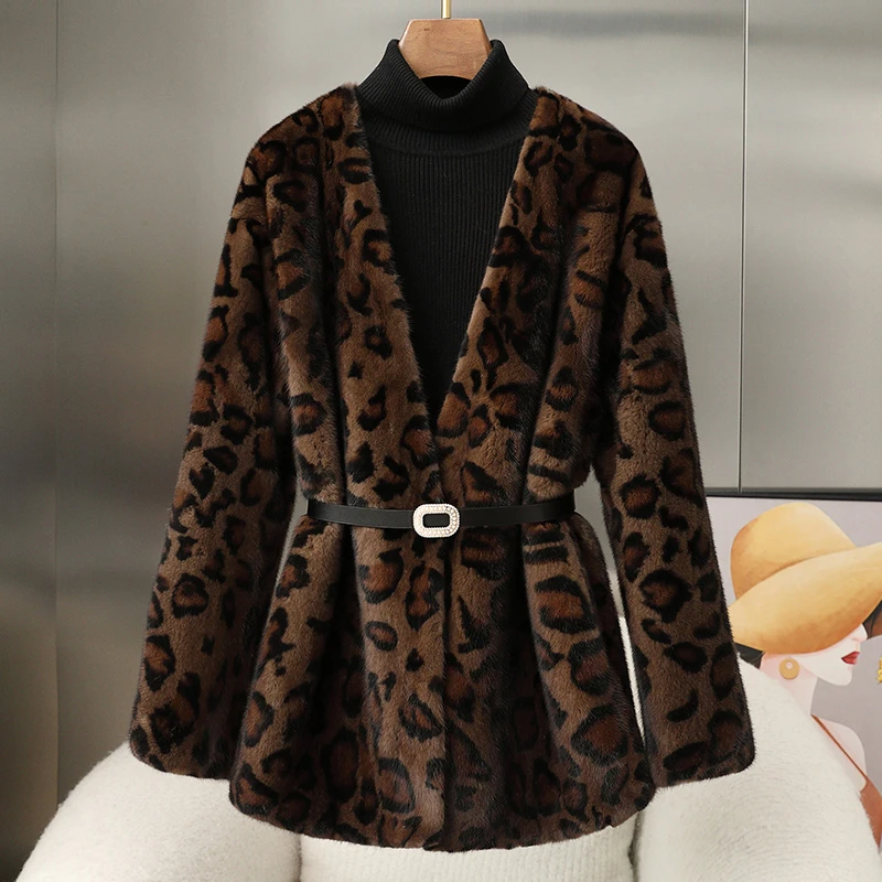 baxuanna/芭轩娜天鹅绒貂皮大衣女中长款整貂V领豹纹水貂皮草外套