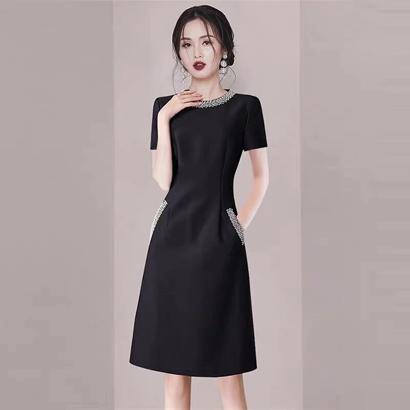 轻奢设计感名媛黑色连衣裙女2024夏季新款小众修身气质短袖A字裙